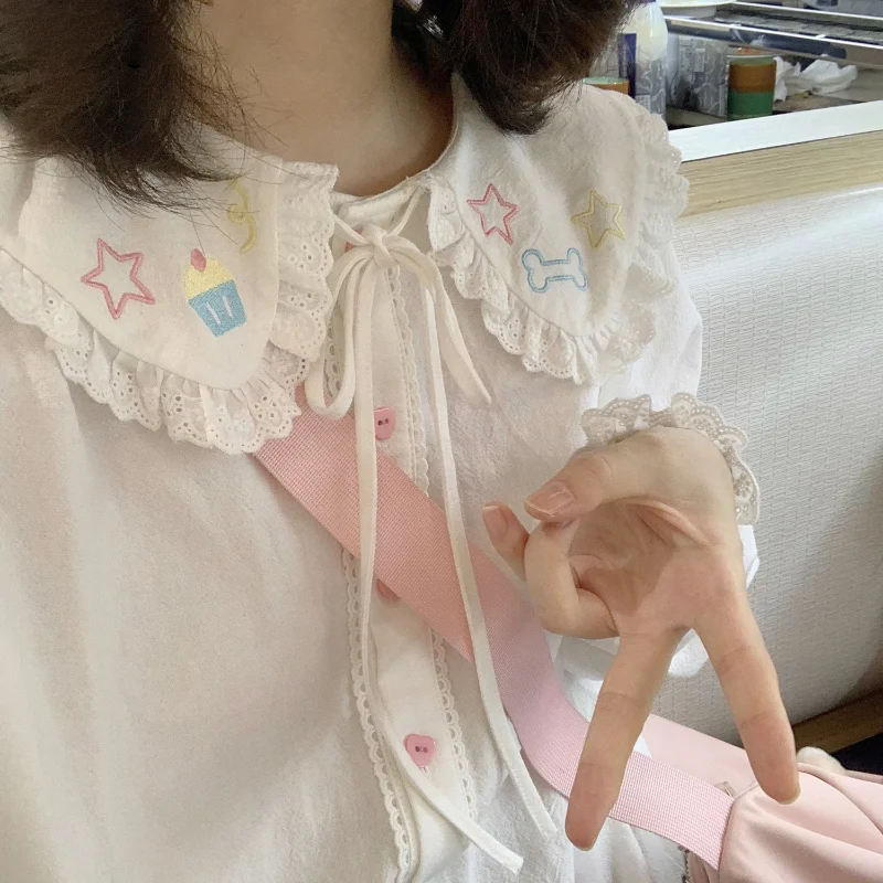 Японская Блузка для женщин с вышивкой Питер Пэн Воротник Рубашки с длинным рукавом 2023 Blusas De Mujer Кружевные Оборки Сладкие Блузки Топы