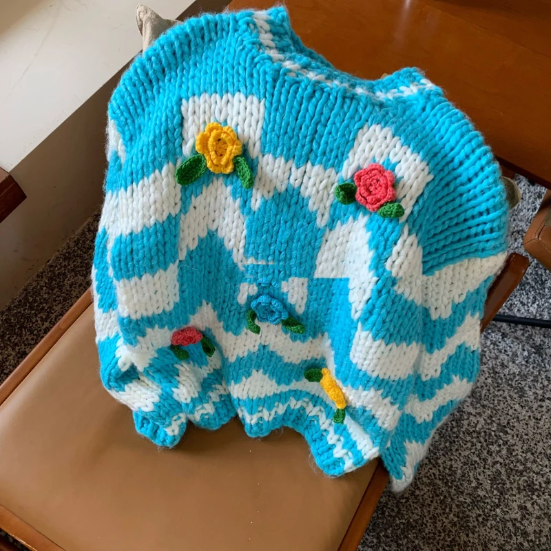 Вязаный свитер ручной работы в клетку с цветными блоками, светло-голубой Объемный пуловер с цветами, Зимняя мода 2023